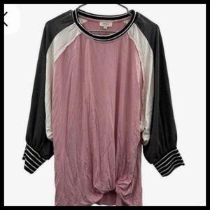 Umgee Gray & Pink 3/4 Sleeve Twist Front Pullover Top Size Medium●